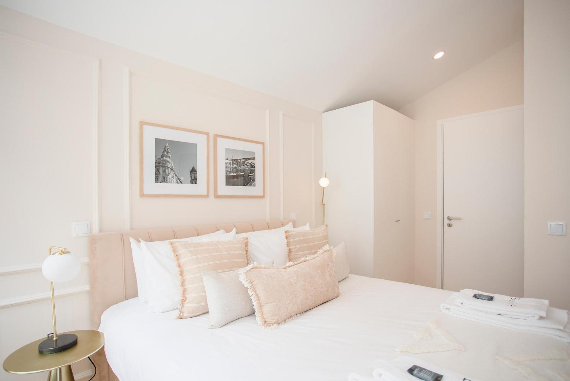 Апартаменти Liiiving In Porto - Soho Urban Retreat Екстер'єр фото