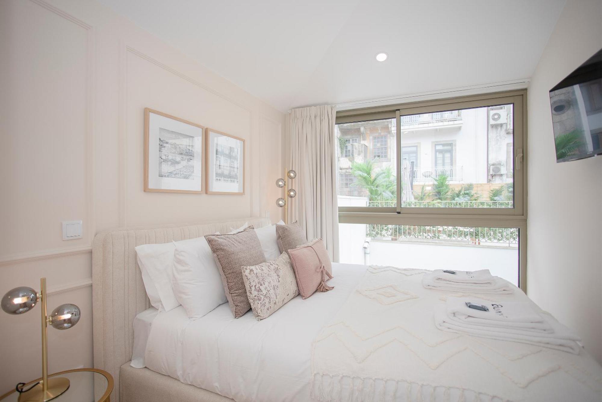 Апартаменти Liiiving In Porto - Soho Urban Retreat Екстер'єр фото