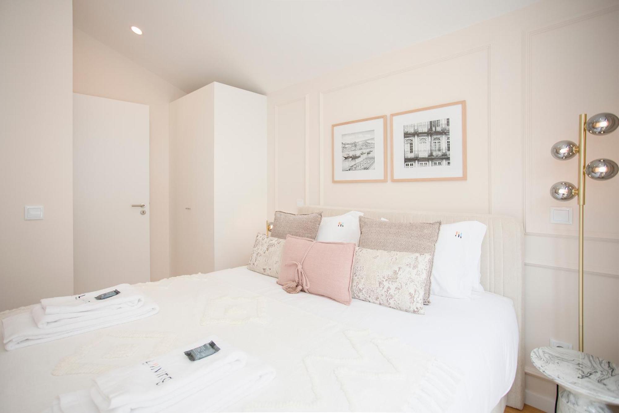 Апартаменти Liiiving In Porto - Soho Urban Retreat Екстер'єр фото